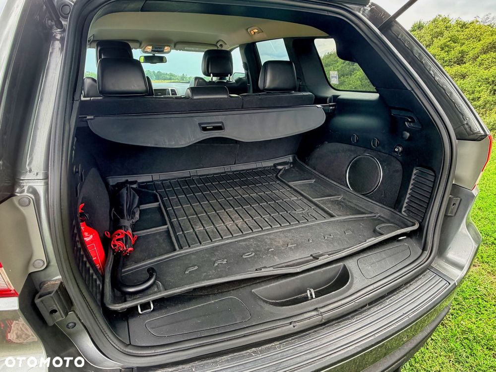 Jeep Grand Cherokee - 17