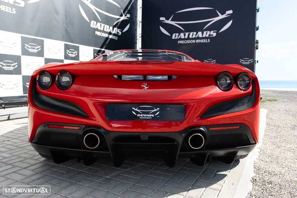 Ferrari F8 Tributo - 16