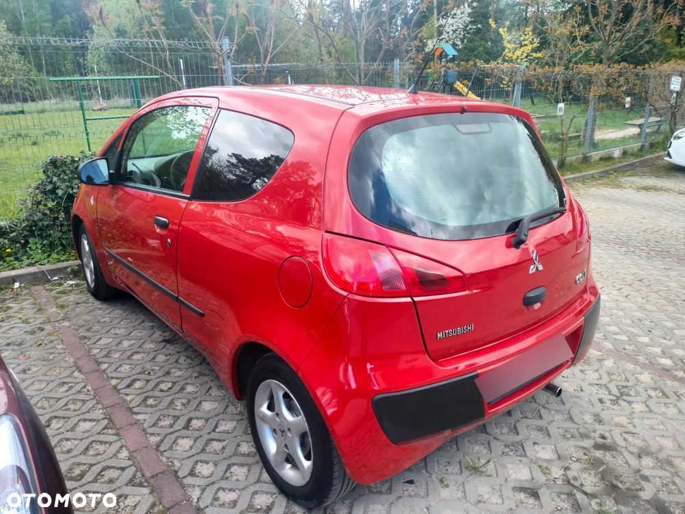 Mitsubishi Colt 1.1 - 28