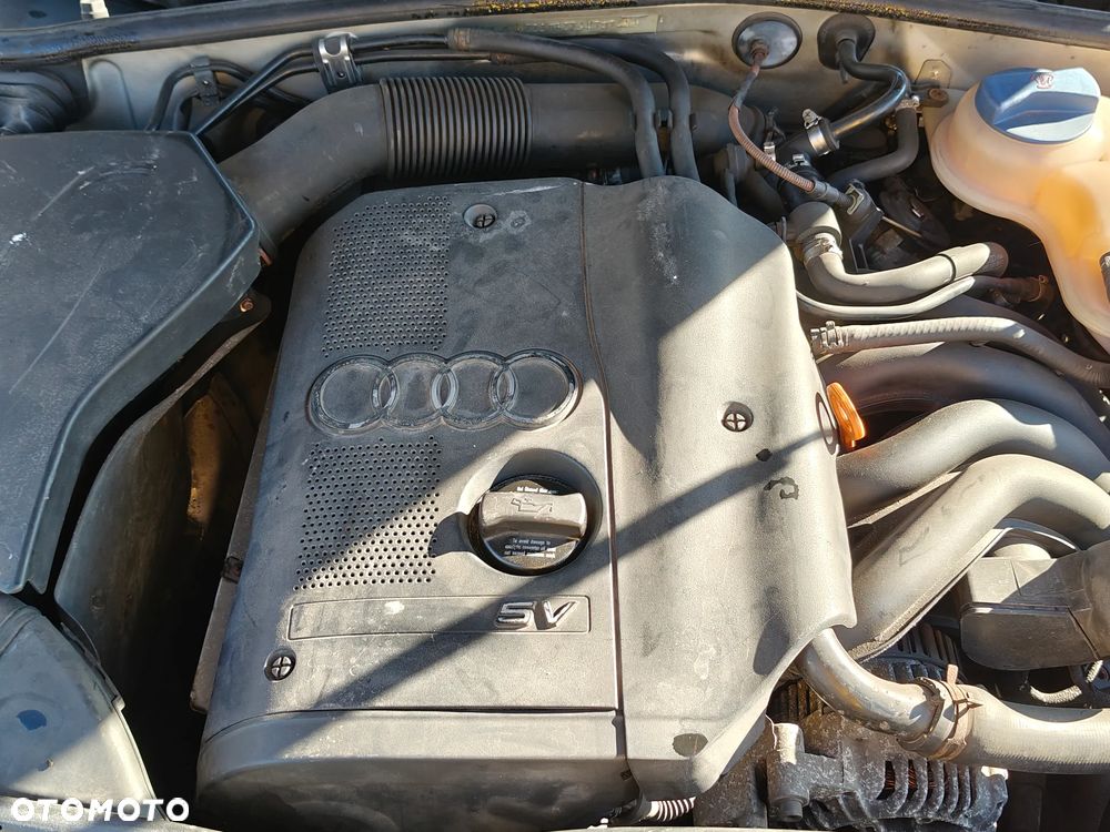 Audi A4 Avant 1.8 - 19