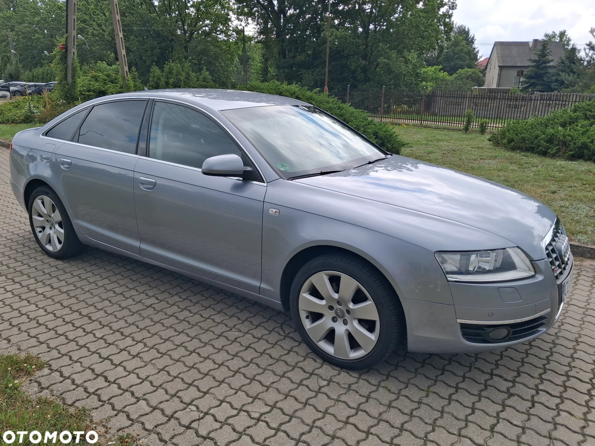 Audi A6 2.4 - 4
