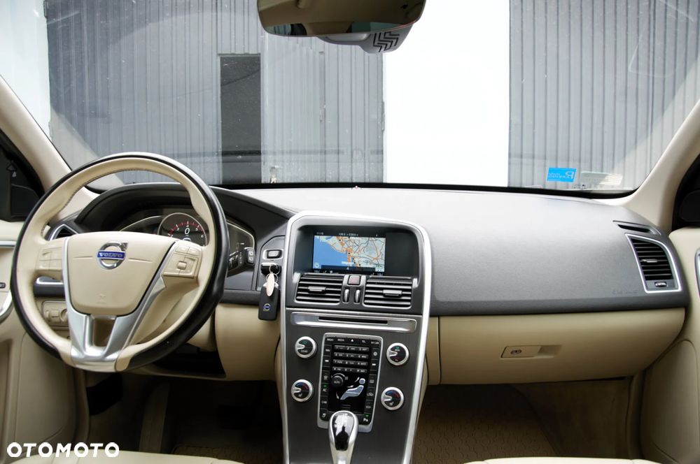 Volvo XC 60 B4 B Inscription - 17