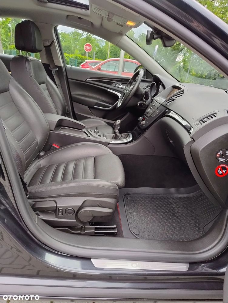 Opel Insignia - 15