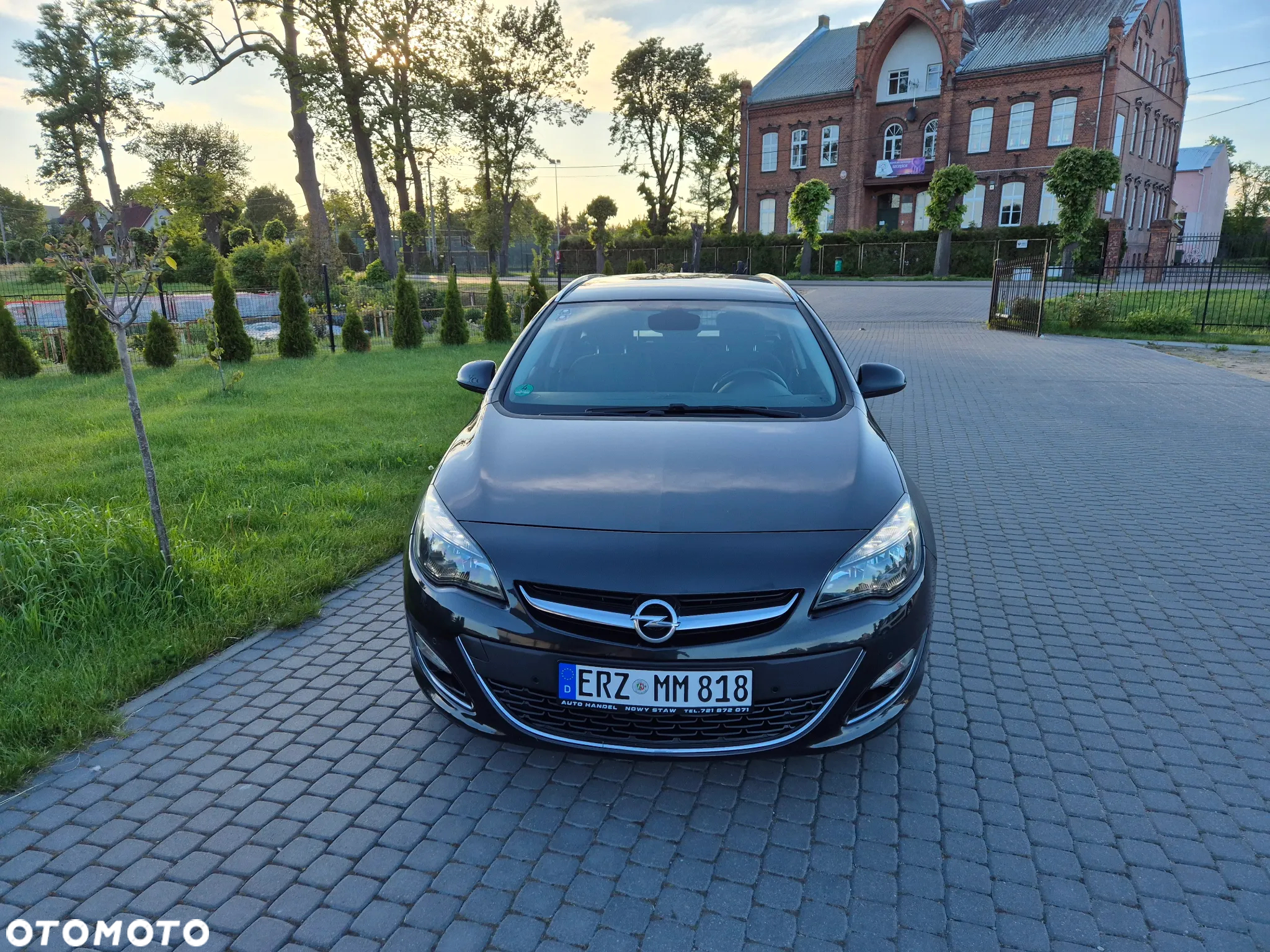 Opel Astra 1.6 D (CDTI) Start/Stop Sports Tourer Dynamic - 10