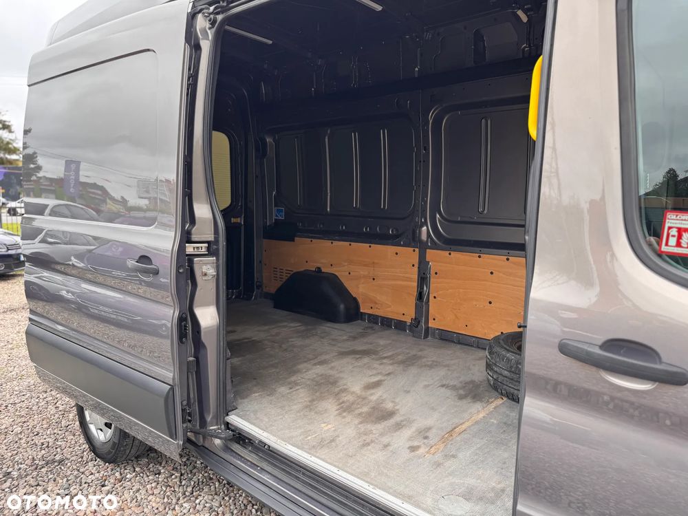Ford Transit - 28