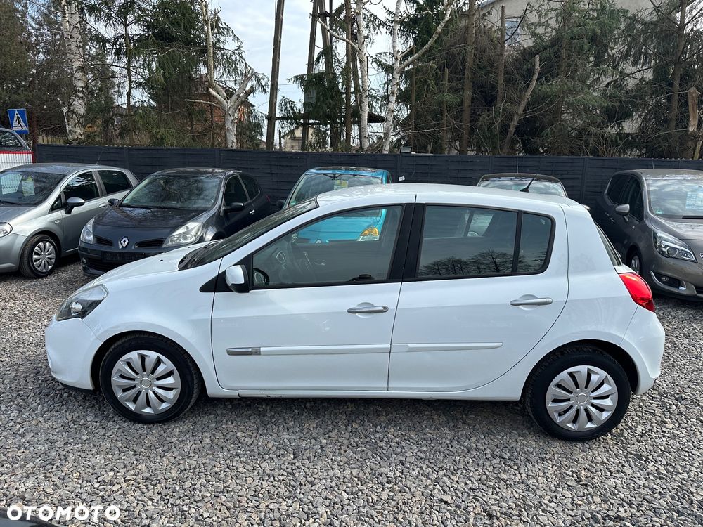 Renault Clio 1.2 16V 75 Dynamique - 11