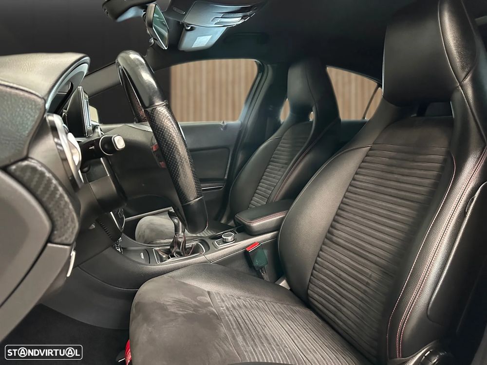 Mercedes-Benz A 180 d AMG Line - 11