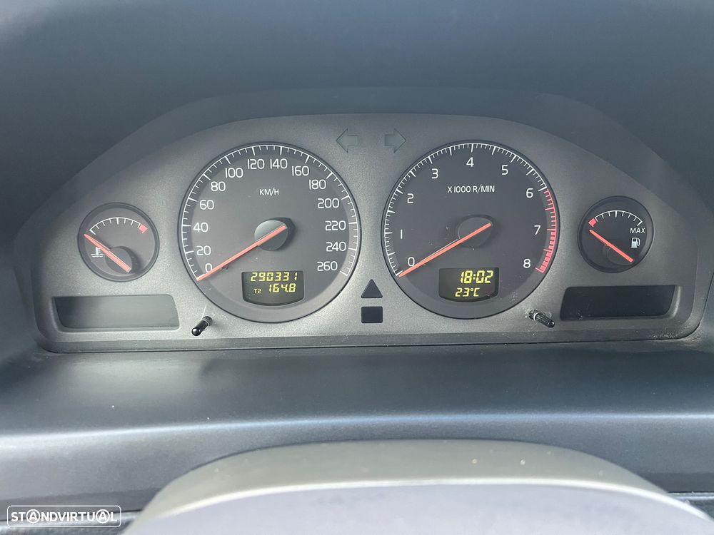Volvo XC 70 AWD - 10
