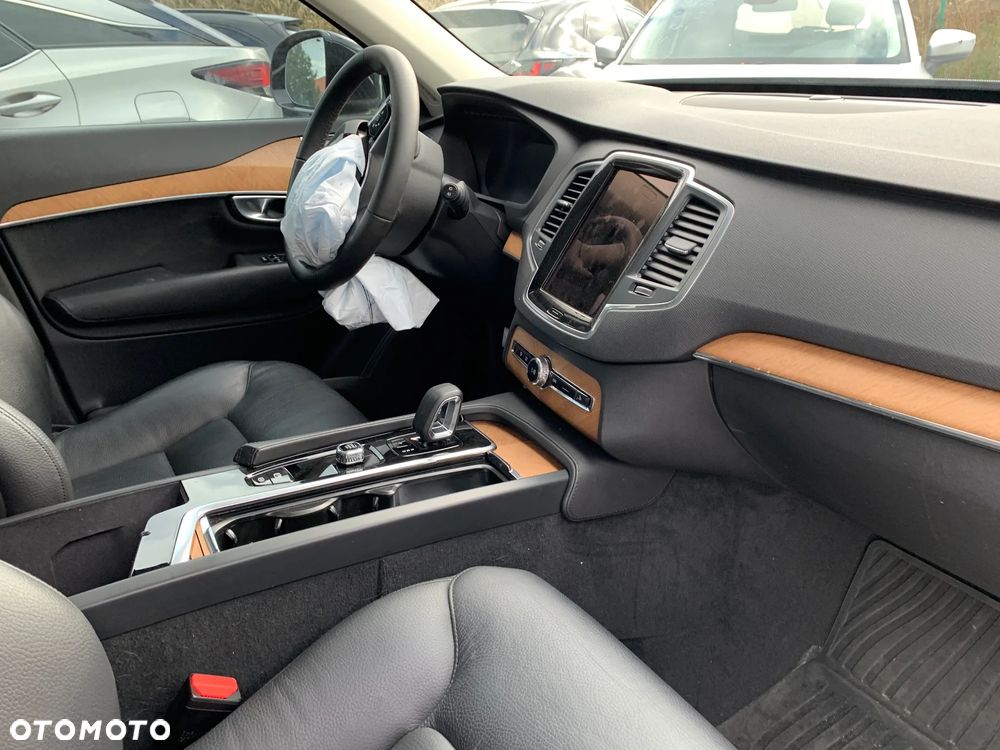 Volvo XC 90 - 15