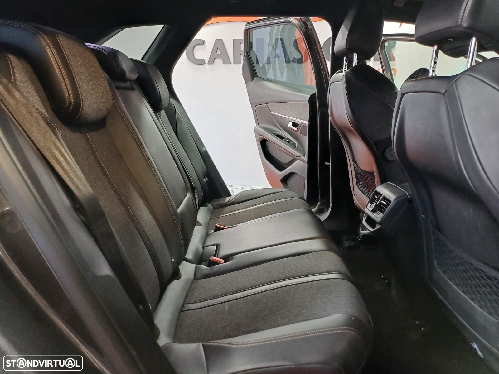Peugeot 3008 1.6 BlueHDi GT Line EAT6 - 14