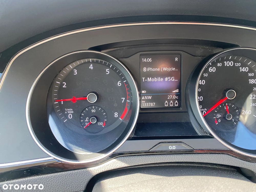 Volkswagen Passat - 6