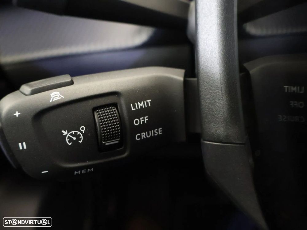 Peugeot e-2008 50 kWh Allure Pack - 23