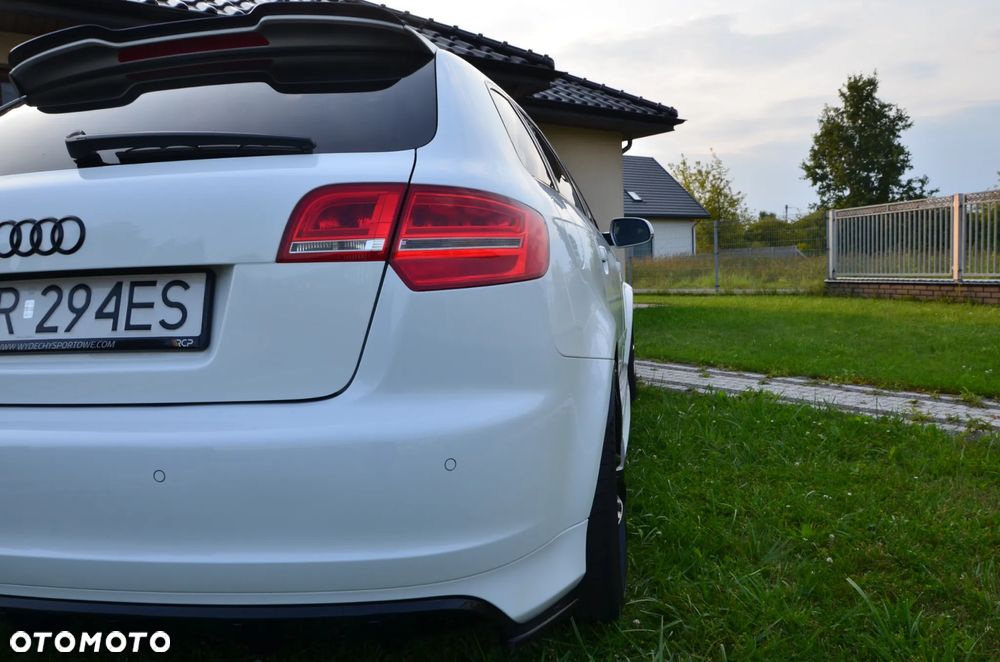 Audi RS3 Sportback Standard - 18