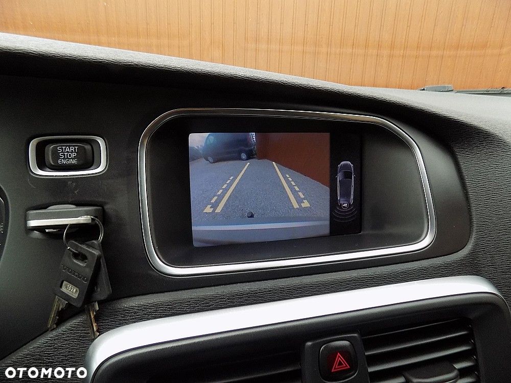 Volvo V40 D3 Drive-E R-Design Momentum - 18