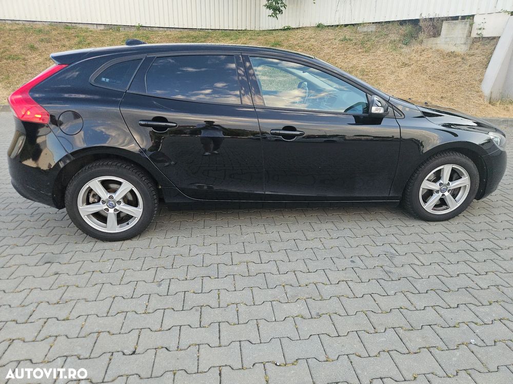 Volvo V40 D2 Aut. Basic - 10