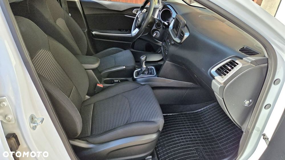 Kia Ceed 1.4 M - 18