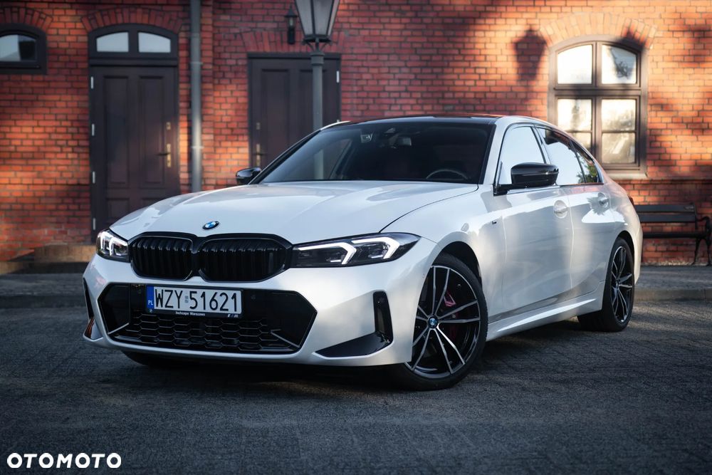 BMW Seria 3 330i xDrive M Sport - 4