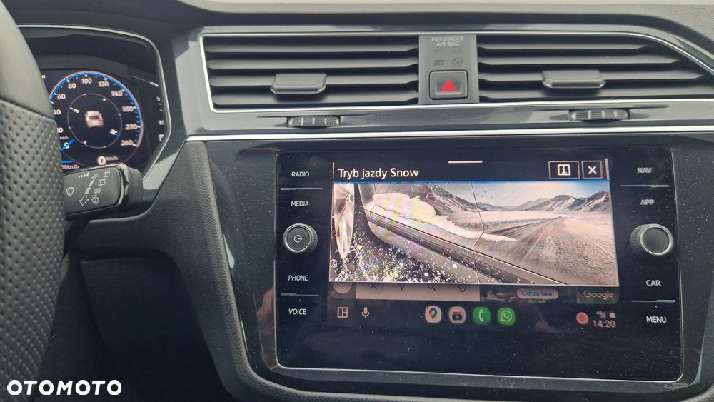 Volkswagen Tiguan - 24