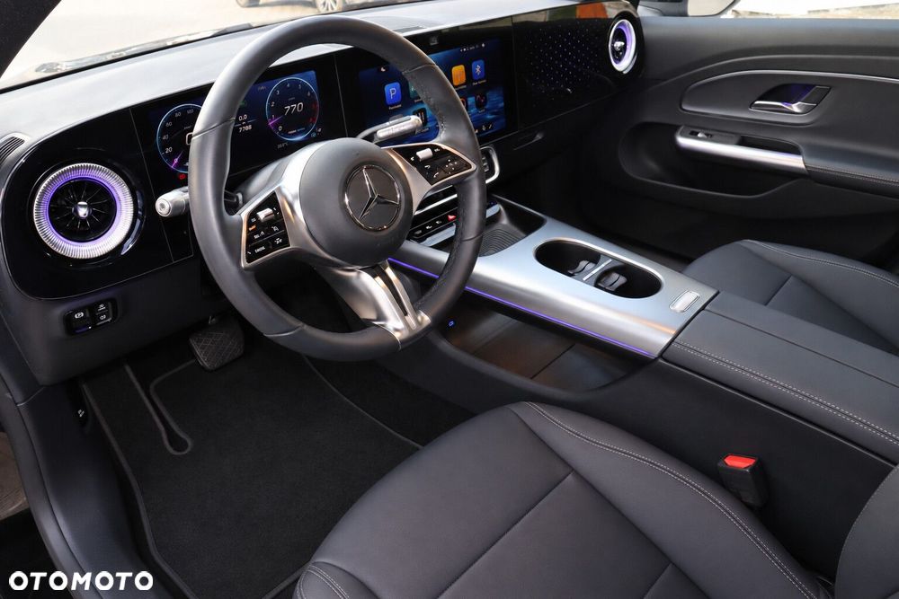 Mercedes-Benz CLA - 9
