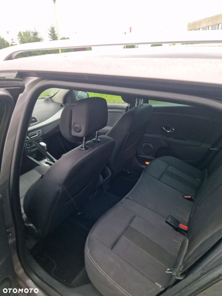 Renault Megane 1.5 dCi Zen EDC - 7