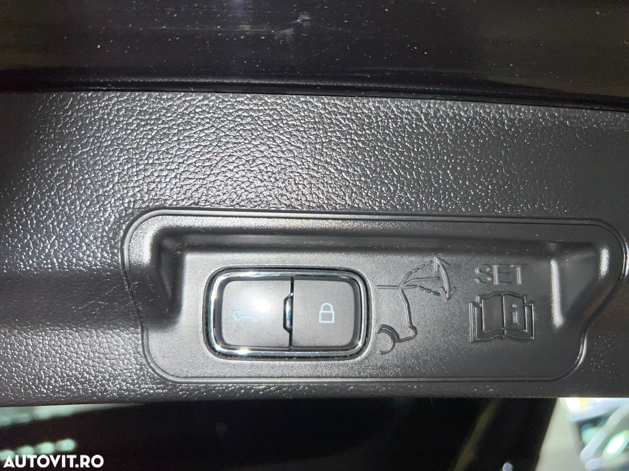 Ford Explorer 3.0 PHEV ST-Line - 23