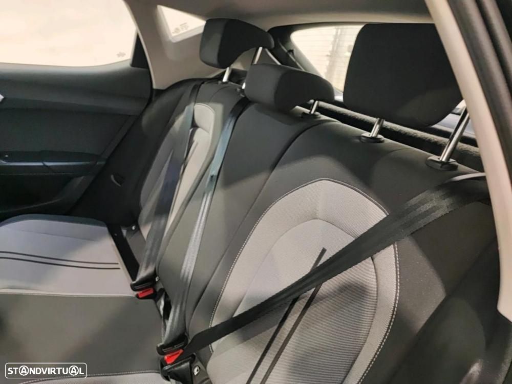 SEAT Leon 2.0 TDI Style — fotografia 6