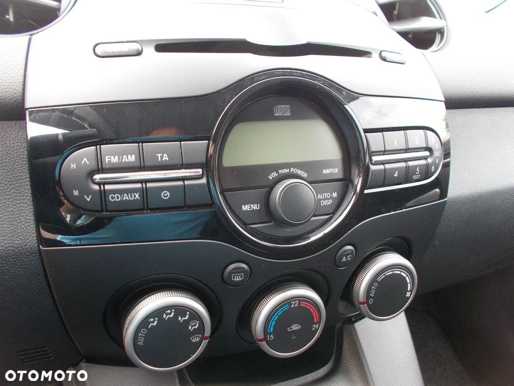 Mazda 2 1.3 MZR Active - 22