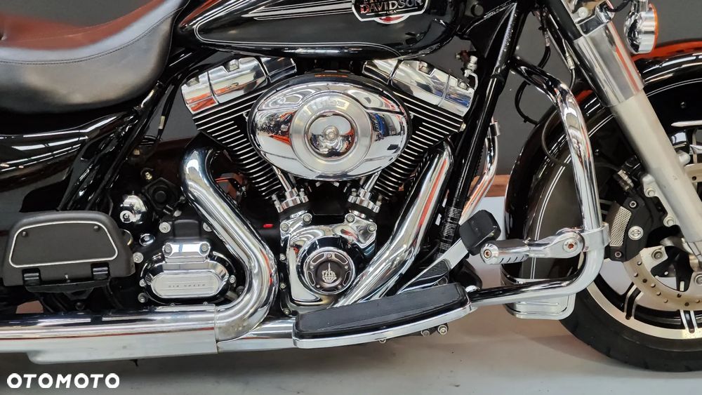 Harley-Davidson Touring Electra Glide - 18