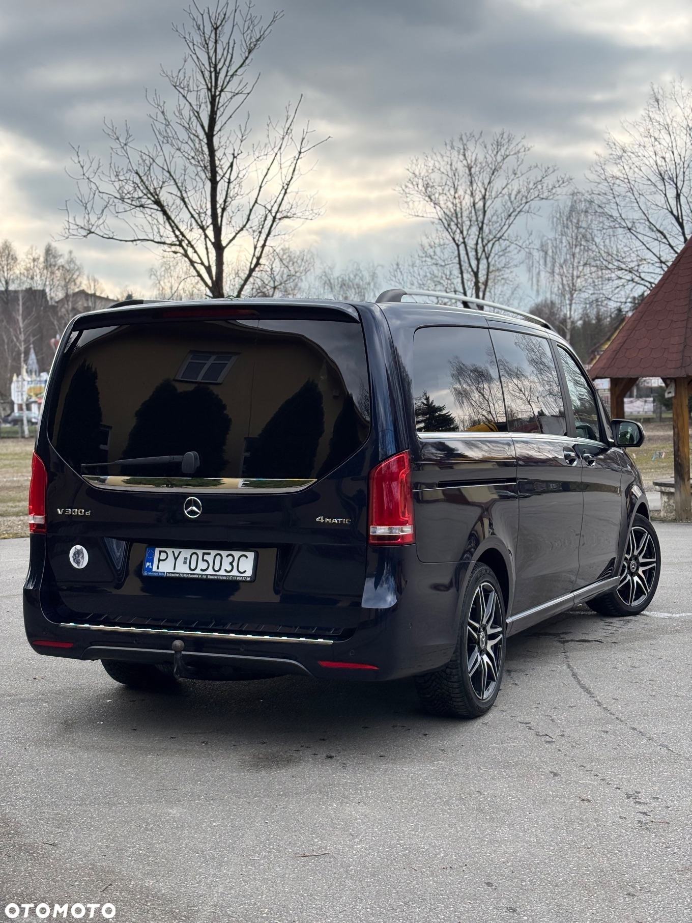 Mercedes-Benz Klasa V 300 d 4-Matic Exclusive 9G-Tronic (d³ugi) - 4