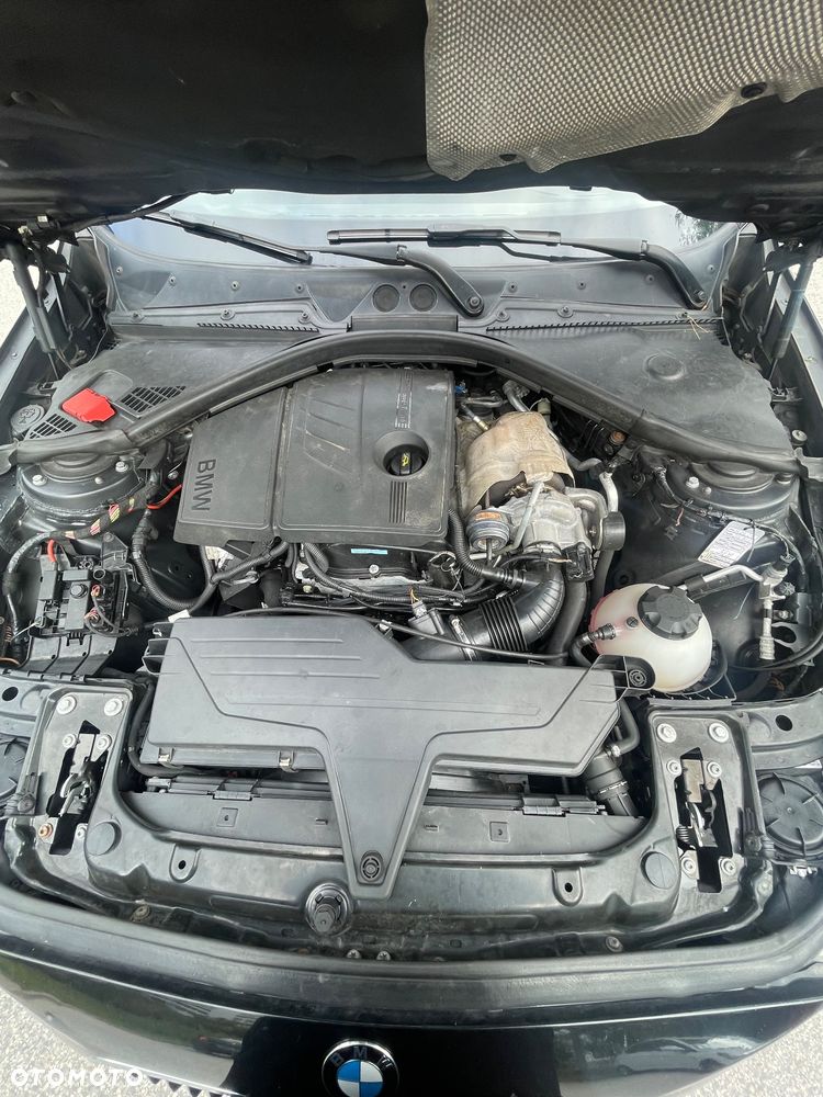 BMW Seria 1 116i - 17