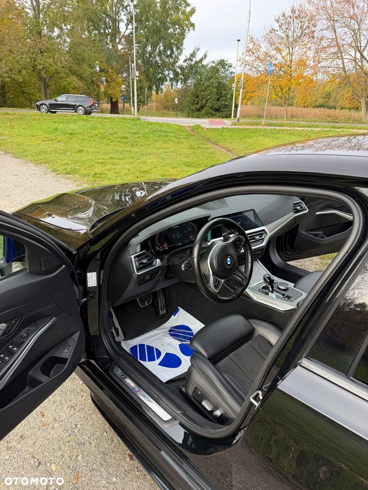 BMW Seria 3 M340i xDrive mHEV sport - 9