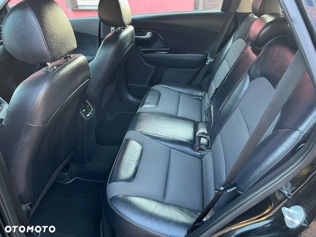 Kia Niro 1.6 GDI Hybrid L Business Line - 18