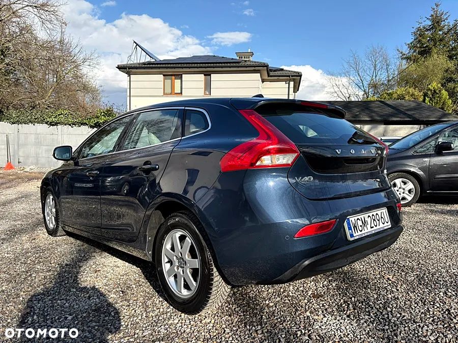 Volvo V40 D2 Summum - 6