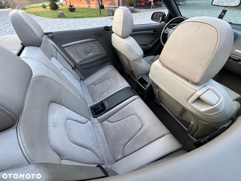Audi A5 Cabrio - 31
