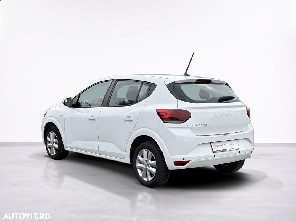 Dacia Sandero - 5