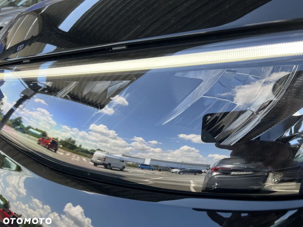 Volkswagen T-Roc 1.5 eTSI Life DSG - 24