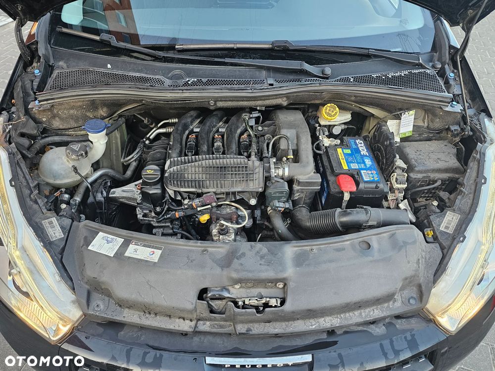 Peugeot 208 PureTech 82 Urban Move - 28