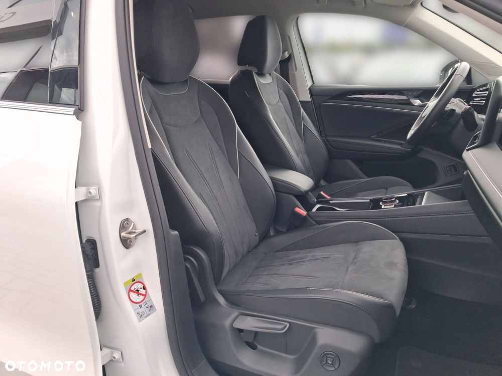 Volkswagen Tiguan - 24