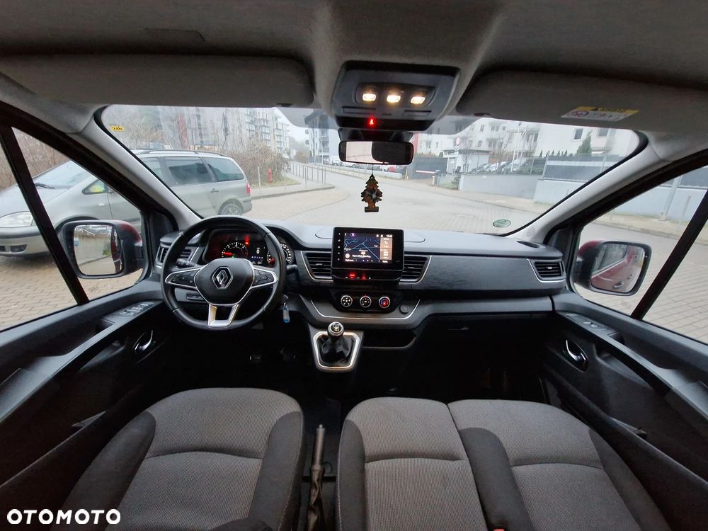 Renault Trafic - 15