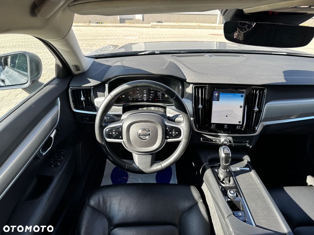 Volvo V90 D3 Momentum - 11
