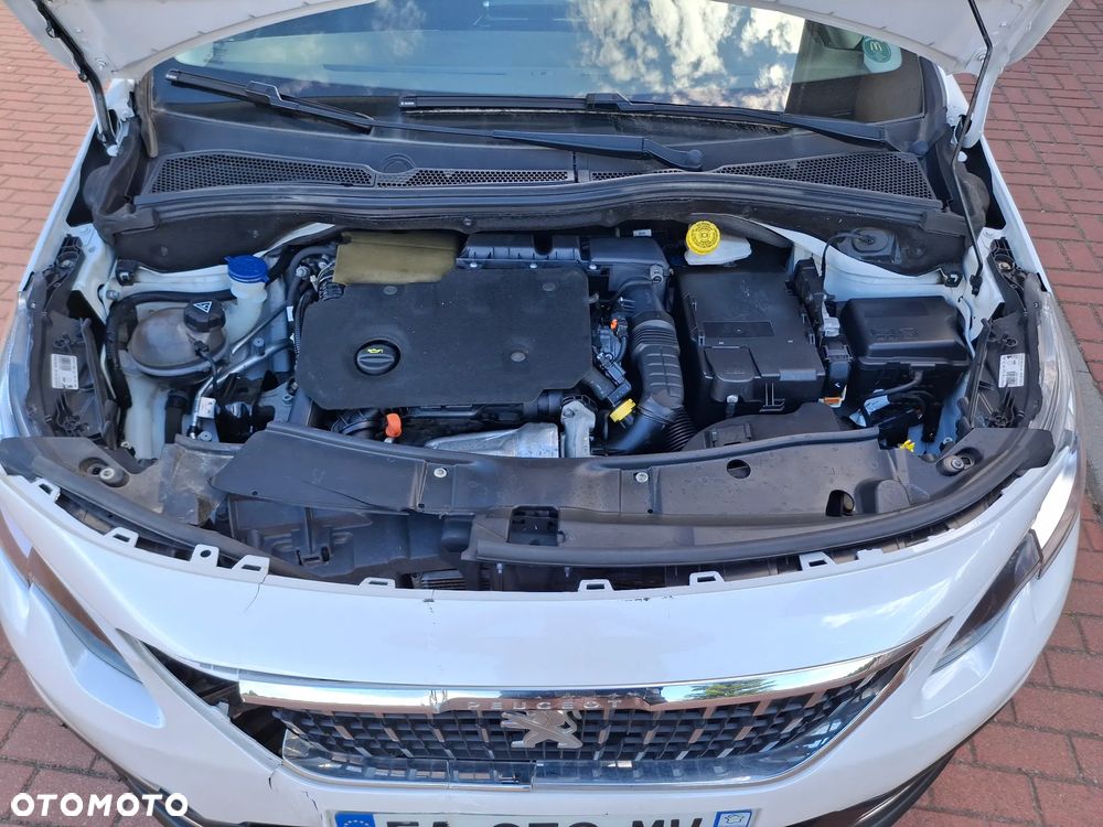 Peugeot 2008 1.5 BlueHDi Crossway - 12