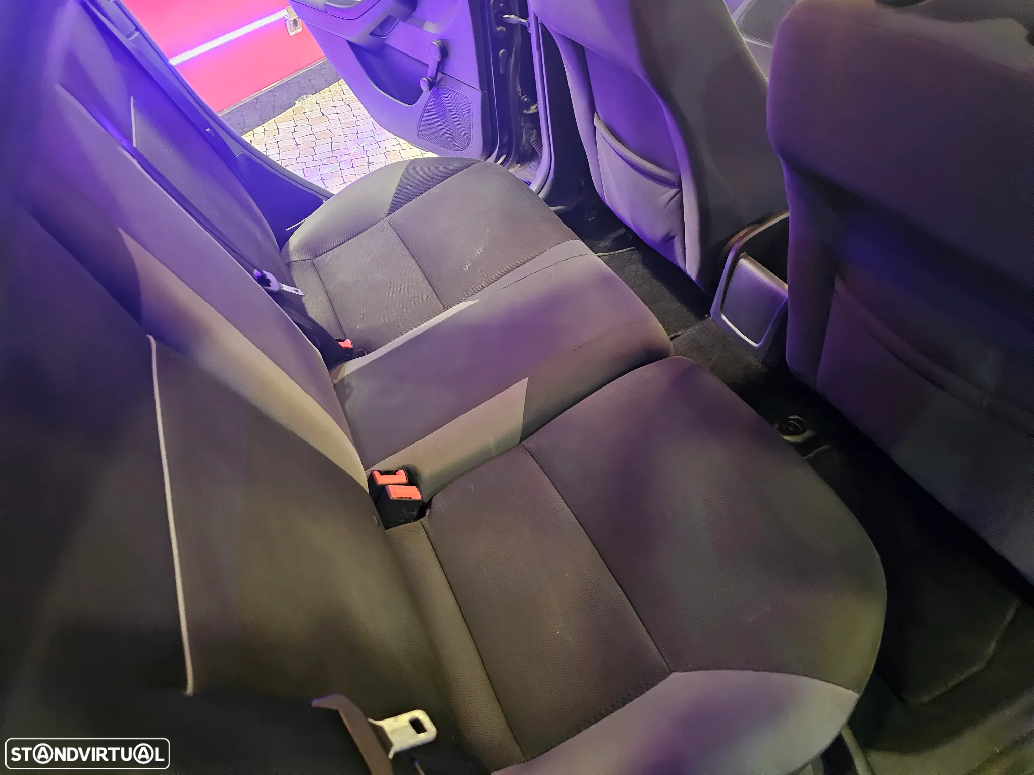 Ford Focus SW 1.0 EcoBoost Business - 17
