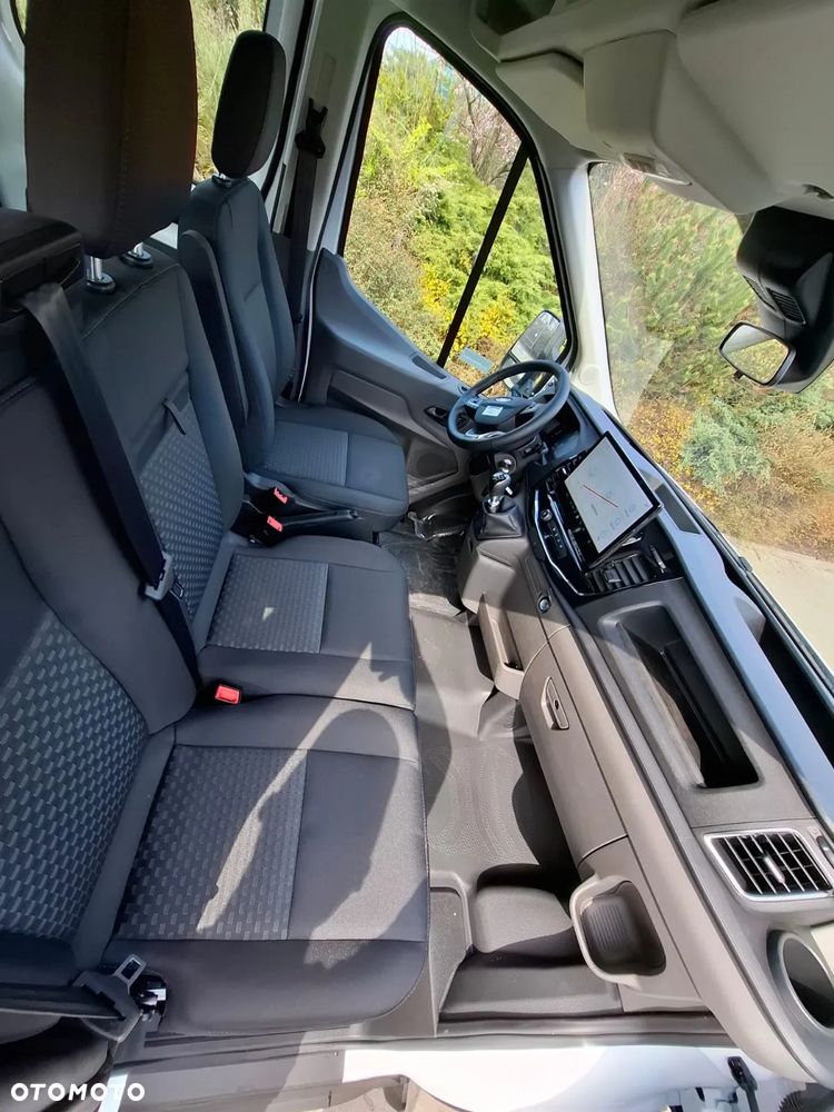 Ford Transit - 19