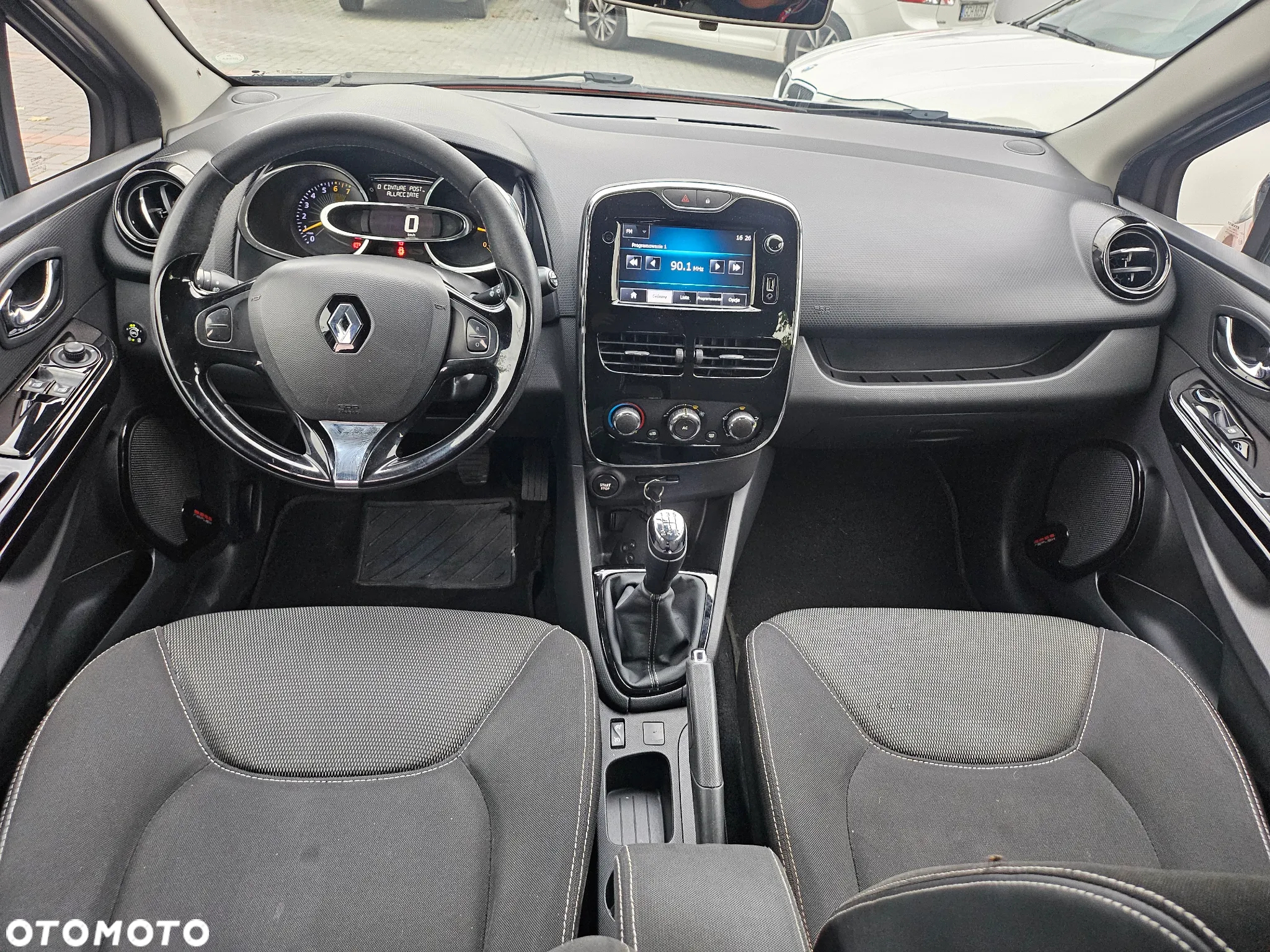 Renault Clio 1.2 16V 75 Experience - 17