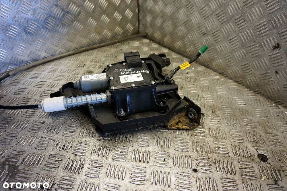 HAMULEC RĘCZNY ELEKTRYCZNY 3008 I 1.6 HDI 8V 9673094880 0204706357 A2C53379975 470217 PEUGEOT 2009-2013 - 2