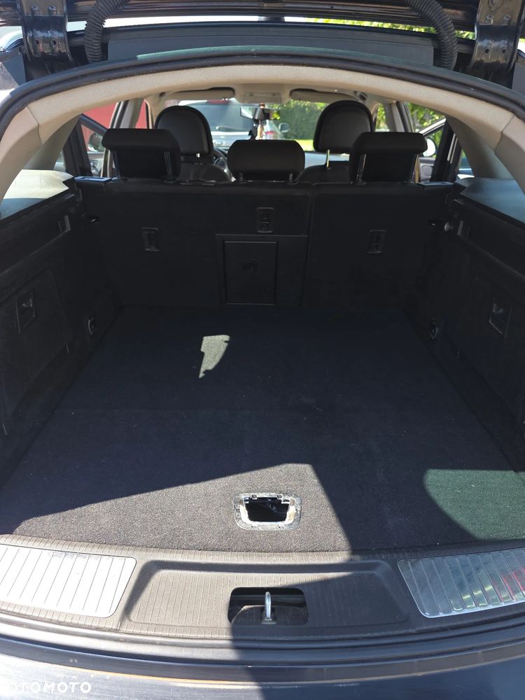 Opel Insignia 2.0 T Cosmo - 11
