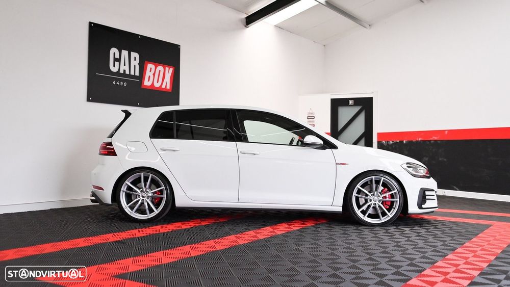 VW Golf 2.0 TSI GTI DSG Performance - 21