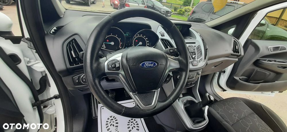 Ford B-MAX - 25