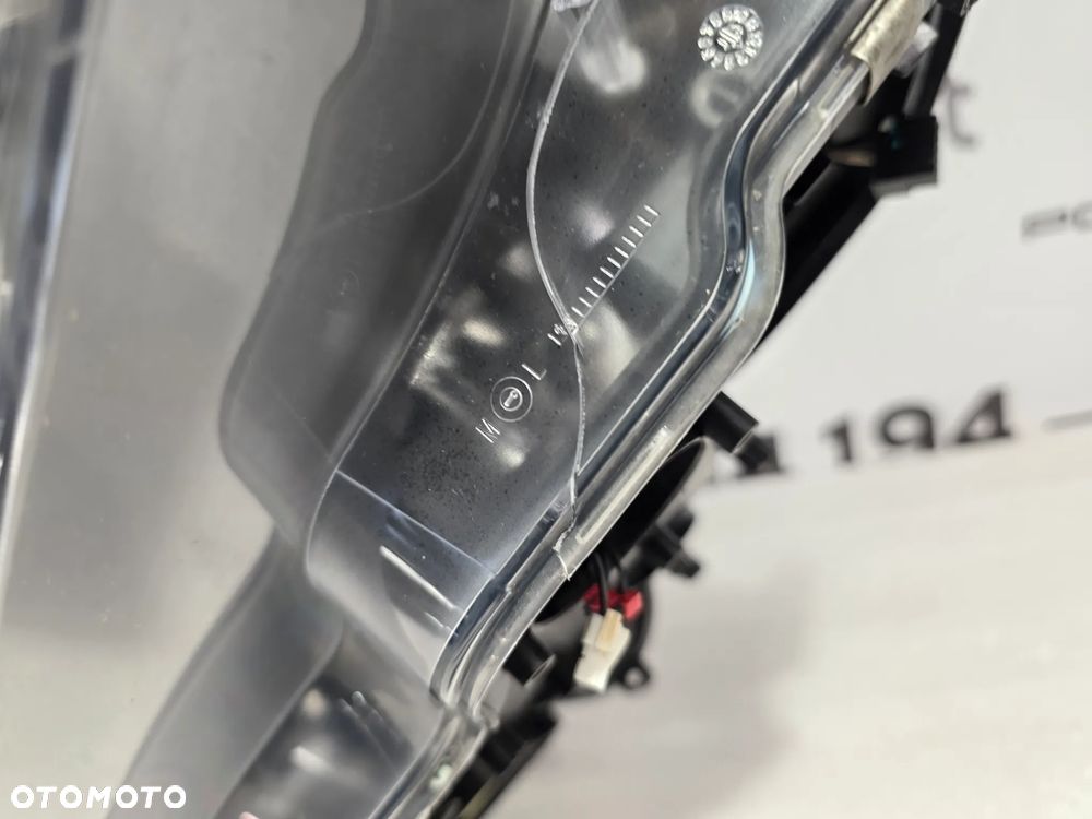 BMW E92 / E93 PRAWY BI-XENON SKRĘTNY DYNAMIC PRAWA LAMPA PRZEDNIA PRZÓD , NR 7239932 / 7239932-07 / 0301261284 , NR AUKCJI LPP201 - 9