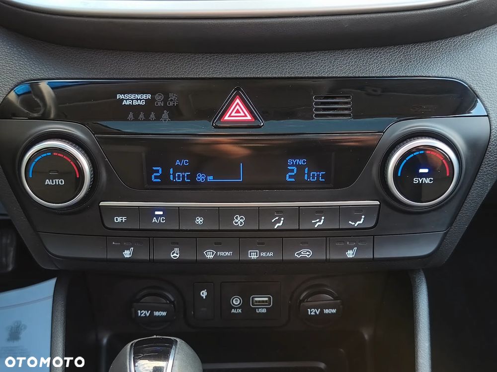 Hyundai Tucson 2.0 CRDI 4WD Automatik Premium - 24
